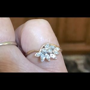 10ksolid gold diamond flair cluster